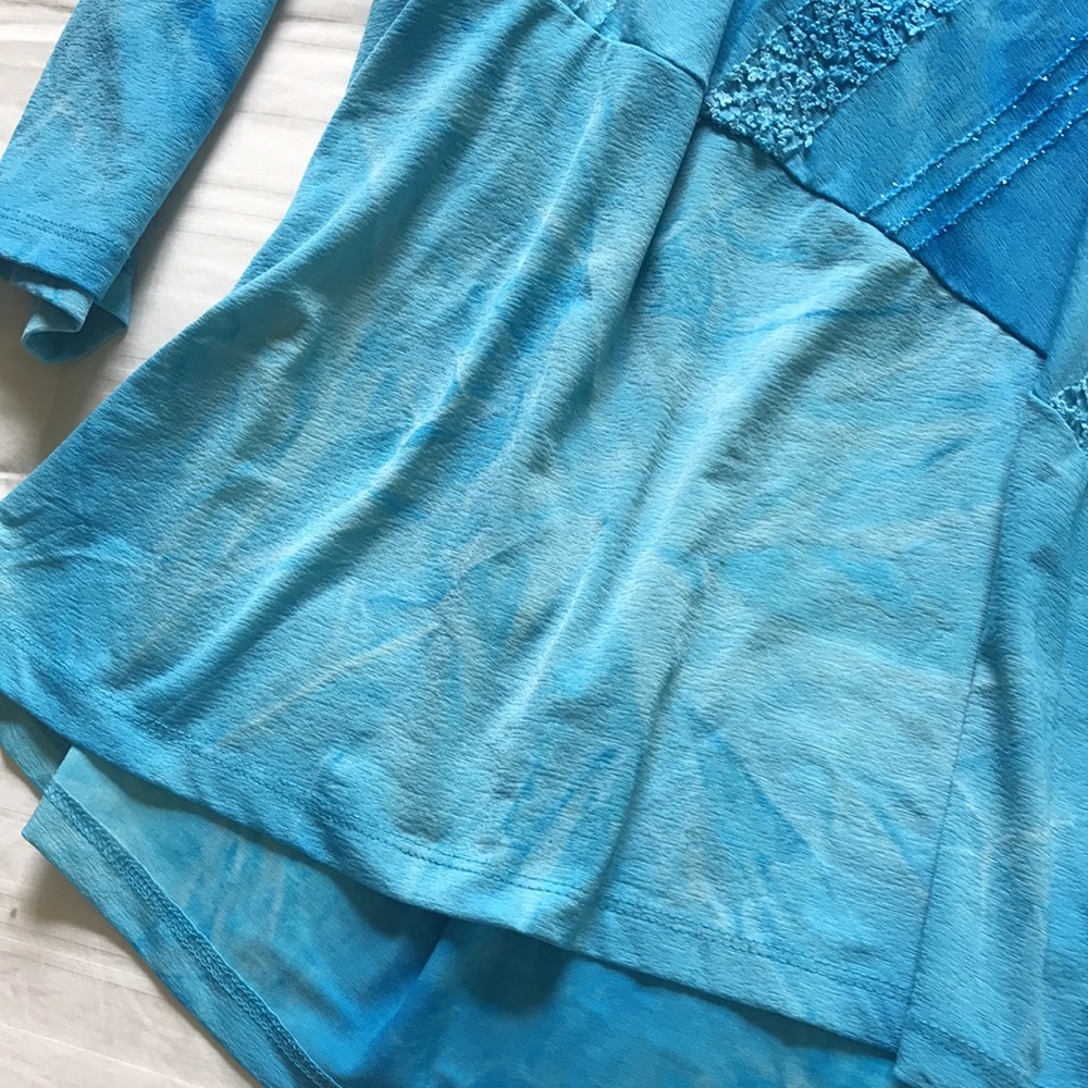 Embroidered top - Picture 2 of 6